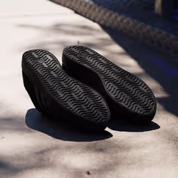 Adidas ID9184_650 chaussure de sport à la mode Noir - Vue supplémentaire 4