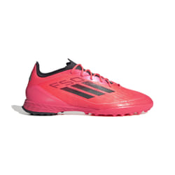Chaussure F50 Pro Turf en Rose
