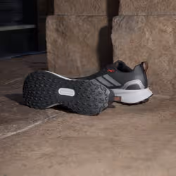Adidas JI4084_680 Chaussure d'athlétisme Noir - Vue supplémentaire 4