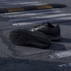 Adidas IH8217_670 Chaussure d'athlétisme Noir - Vue supplémentaire 4