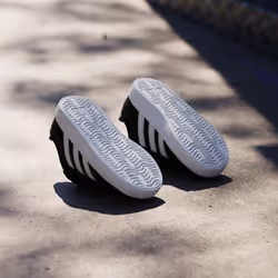 Adidas ID9158_270 Chaussure d'athlétisme Blanc - Vue supplémentaire 4