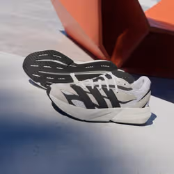 Adidas JH6944_650 chaussure de sport à la mode Noir - Vue supplémentaire 4