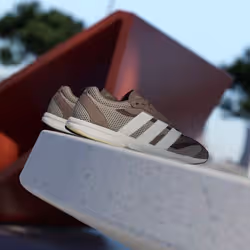 Adidas JP6183_560 Chaussure d'athlétisme Blanc - Vue supplémentaire 6