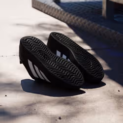 Adidas JP8276_580 chaussure de sport à la mode Noir - Vue supplémentaire 4