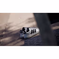 Adidas JR7224_570 Chaussure d'athlétisme Blanc - Vue supplémentaire 2