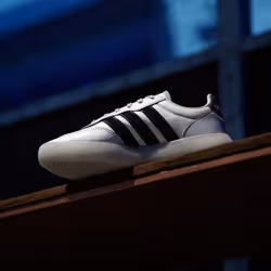 Adidas JR7224_570 Chaussure d'athlétisme Blanc - Vue supplémentaire 7