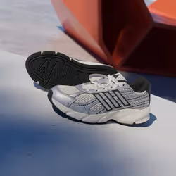 Adidas HQ7289_560 Chaussure d'athlétisme Blanc - Vue supplémentaire 3
