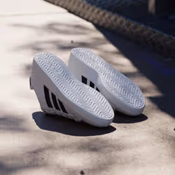 Adidas JP9365_530 Chaussure d'athlétisme Blanc - Vue supplémentaire 4