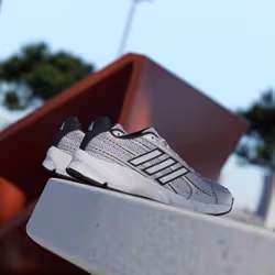 Adidas HQ7282_690 chaussure de sport à la mode Noir - Vue supplémentaire 6