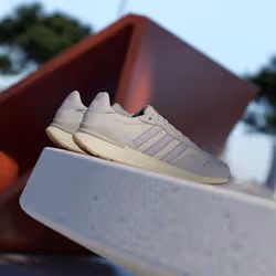 Adidas JR7484_580 Chaussure d'athlétisme Blanc - Vue supplémentaire 6