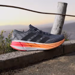 Adidas JP6576_640 Chaussure d'athlétisme Noir - Vue supplémentaire 3