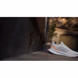 Adidas JQ9401_580 Chaussure d'athlétisme Blanc - Vue supplémentaire 2
