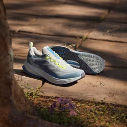 Adidas JQ1328_650 Chaussure d'athlétisme Multicolore - Vue supplémentaire 8