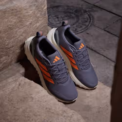 Adidas JQ6959_670 Chaussure d'athlétisme Noir - Vue supplémentaire 5