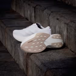 Adidas KI6923_680 Chaussure d'athlétisme Blanc - Vue supplémentaire 4