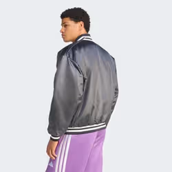 Adidas JZ6913_195 blouson et veste - Vue supplémentaire 3