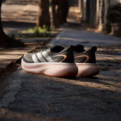 Adidas KJ8760_590 Chaussure d'athlétisme Noir - Vue supplémentaire 6