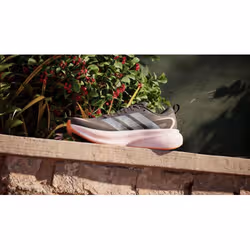 Adidas KJ8760_620 Chaussure d'athlétisme Noir - Vue supplémentaire 2