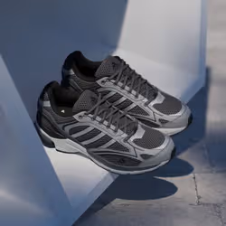 Adidas KI4378_610 chaussure de sport à la mode Noir - Vue supplémentaire 5