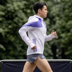 Adidas KG8460_220 blouson et veste - Vue supplémentaire 4