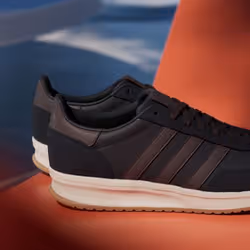 Adidas KJ7188_590 chaussure de sport à la mode Noir - Vue supplémentaire 8