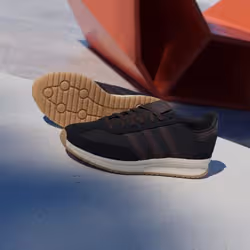 Adidas KJ7188_700 chaussure de sport à la mode Noir - Vue supplémentaire 3