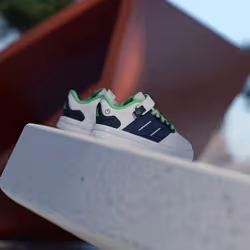 Adidas KJ7001_240 Chaussure d'athlétisme Blanc - Vue supplémentaire 5