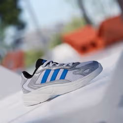 Adidas KH9768_490 Chaussure d'athlétisme Blanc - Vue supplémentaire 3