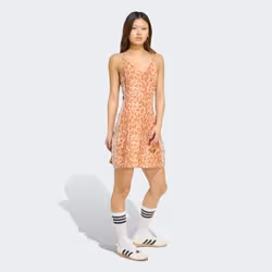 Adidas KC3881_230 Robe - Vue supplémentaire 3