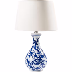 Lampe en porcelaine à motif floral. Illuminez votre pièce avec cette élégante lampe de table. Sa base en porcelaine est ornée ...