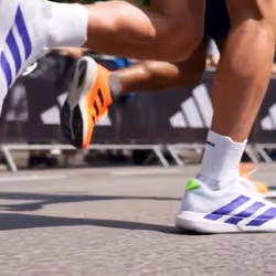Adidas KI5700_700 Chaussure d'athlétisme Vert - Vue supplémentaire 2
