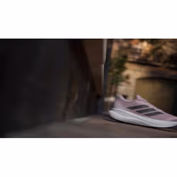 Adidas IH9536_610 Chaussure d'athlétisme Noir - Vue supplémentaire 2