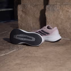 Adidas IH9536_610 Chaussure d'athlétisme Noir - Vue supplémentaire 4