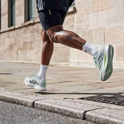 Adidas KJ4147_690 Chaussure d'athlétisme Vert - Vue supplémentaire 6