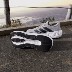 Adidas IH9808_650 Chaussure d'athlétisme Gris - Vue supplémentaire 4