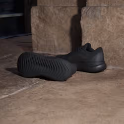 Adidas KI1784_560 Chaussure d'athlétisme Noir - Vue supplémentaire 4
