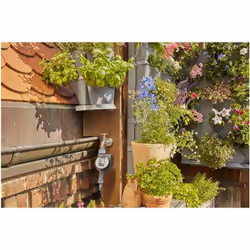 POINTS FORTS : Made in Germany Arrosage spécial pour mur végétal d’angle Capacité: 12 plantes ou 12 modules d'angle Débit d'e ...