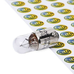 HELLA 8GP 002 067-121 Ampoule, feu éclaireur de plaque 12 4 T4W BA9s MERCEDES-BENZ: W123 Break, 190, SL Cabriolet, VOLKSWAGEN: Coccinelle