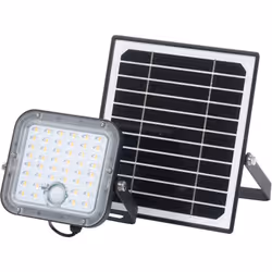 Projecteur alimenté par énergie solaire comprenant un projecteur et un panneau photovoltaïque externe connectés par câble. Ca ...