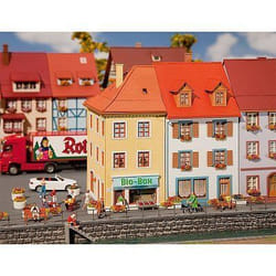 Modélisme - FALLER - 2 maisons de petite ville - Commerce bio - Epoque 1946-1977