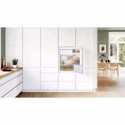 Bosch Serie 2 KIL22NSE0 frigo combine Intégré 119 L E Blanc