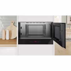 Bosch Serie 8 BFR7221B1 micro-onde Intégré Micro-onde simple 21 L 900 W Noir