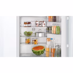 Bosch Serie 2 KIL42NSE0 frigo combine Intégré 187 L E Blanc