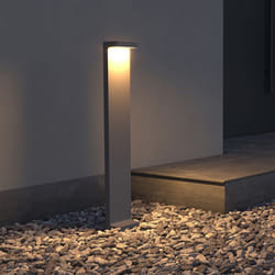 Sogood Lampe LED sur Pied Extérieure 6W avec LED Lampe Jardin Étanche IP65 3000K Light Extérieure Gris LumaTorch 10x6x60cm