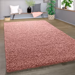 Véritable Shaggy, ce tapis est une pièce unique qui embellira votre pièce préférée. Ce modèle, disponible en différentes coul ...