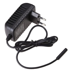 Hobby Tech - Chargeur pour tablette Surface RT - 12V 2A