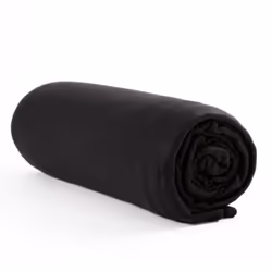 Avec cette couverture en polaire douce, vous pouvez vraiment vous blottir sur le canapé pendant les froides journées d' hiver ...