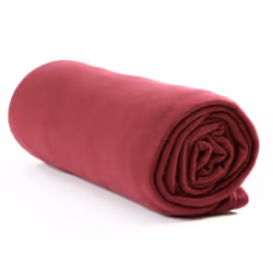 Avec cette couverture en polaire douce, vous pouvez vraiment vous blottir sur le canapé pendant les froides journées d' hiver ...