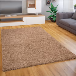 Le tapis à; poils hauts Shaggy est lun de nos tapis les plus appréciés. Il se distingue par des poils épais qui lui confèrent ...
