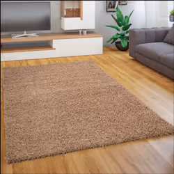 Le tapis à; poils hauts Shaggy est lun de nos tapis les plus appréciés. Il se distingue par des poils épais qui lui confèrent ...